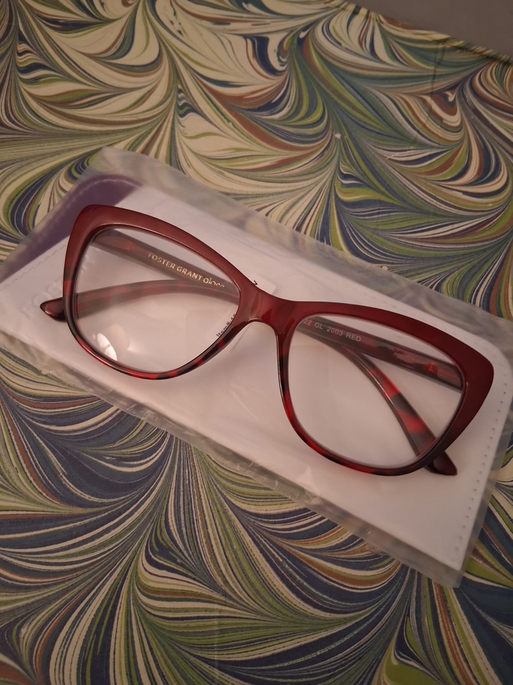 Foster Grant Women's Cranberry Red Cat-Eye Reading Glasses W CASE +3•25